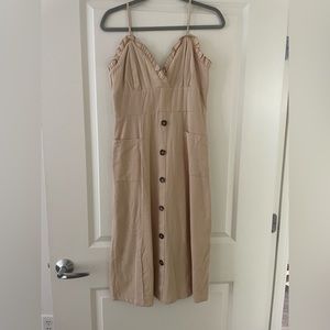 Tan midi dress with pockets and buttons!